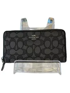 美品coachシグネチャーキャンバス長財布