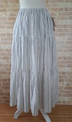 【Cloudnine】 新品　ロングスカート　裏地付き　白　ストラップM～L　夏のサムネイル