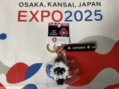 マイメロディー　サンリオ ミャクミャク キーホルダー ホワイトブラックのサムネイル