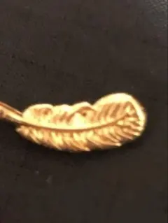 K24　羽根のペンダントトップ　約15mm　足金999刻印 ダ*ロ様 24K 羽根 フェザー ペンダントトップ 足金999刻印 K24刻印