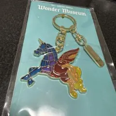 ミセス　ワンダーミュージアム　WM ワンミュ　ステンドグラスキーホルダー