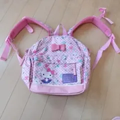 キティちゃん　リュックサック　女の子バッグ