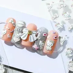 キティちゃん　ネイルシール　キャラクター　ネイルパーツ　ステッカー　即購入可