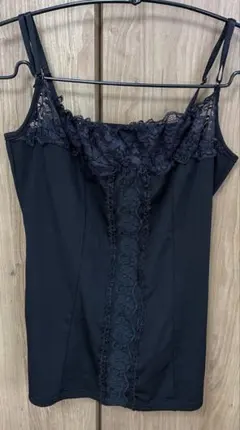 【美品】OZZ ONESTE オッズオネスト レース＆薔薇刺繍キャミソール 黒のサムネイル