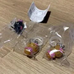 ハローキティのめじるしアクセサリー　3つセット