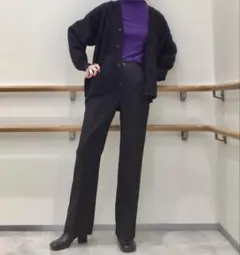 センタープレスストレートパンツ　Sサイズ