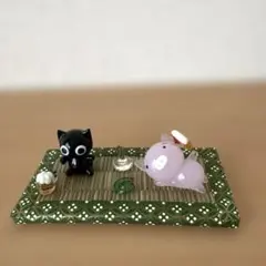 ガラス　夕涼み　猫　ブタ　訳あり