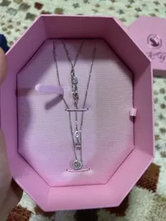 Swarovski ネックレス ブレスレット ピンク リボンセット売り - メルカリ