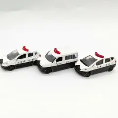 ​【廃盤・レア】カプセルエムテック 警察車両3台セット パトカーまとめ売りのサムネイル