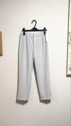 ★新品タグ付き。エニィスィス パンツ ライトグレー