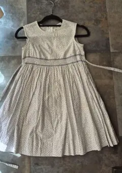 familiar小花柄ノースリーブワンピース