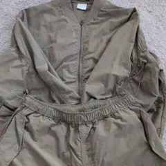 NEW ERA カーキ ジャンパー レディース Mサイズ　セットアップ