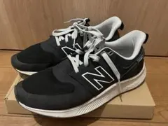 New Balance UA900 27.5cm スニーカーのサムネイル