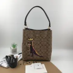 新品 コーチ　COACH×バスキア　コラボ　タウンバケット　ショルダー　カーキ