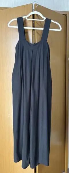 サマンサモスモスブルー　サロペットパンツ　オールインワン　 ブラック