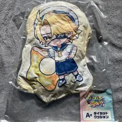 カラフルピーチ　たっつん　ひらかたパーク　ダイカットクッション