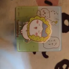 ちいかわ　アクリルシーンクリップ　ビスケットハチワレ
