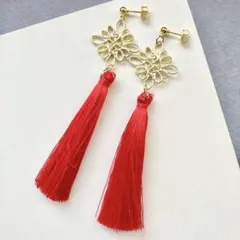 No.1905 ハンドメイド　飾り結び風耳飾り（ゴールド）