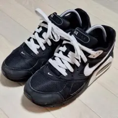 Nike Air Max ivo ブラック/ホワイト 26.5