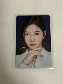 LE SSERAFIM カズハ トレンディングカード