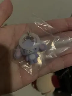 シュガーバニーズ　ふわふわめじるしアクセサリー　ブルーベリーうさ