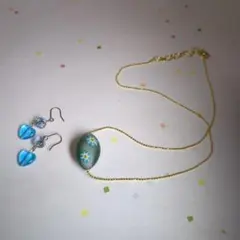 モレッティガラスのネックレス