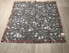 ひ*ん様 Vivienne Westwood 幾何学模様スカーフ