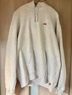 Supreme Small Box Hooded Sweatshirtのサムネイル