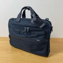 Item thumbnail for item c93e28b3-e73e-418c-b8be-c16f2b50f845