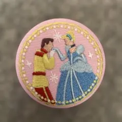 シンデレラ ディズニー刺繍缶バッチ