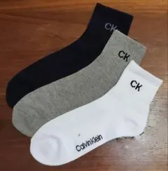 カルバンクライン　新品　メンズ　靴下3足セット(ブラック/グレー/ホワイト)