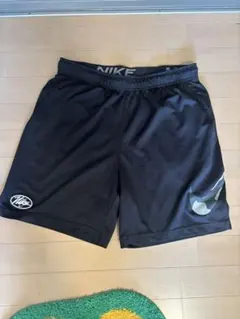 送料込み　Nike Dri-FIT ブラックショートパンツ XL
