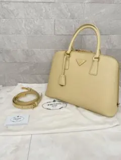 PRADA サフィアーノ ハンドバッグ
