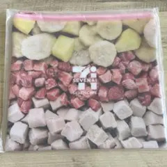 セブンイレブン Happyくじ G賞 スムージーフラットポーチ