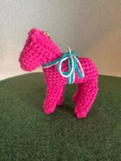 ピンクの馬型キーホルダー