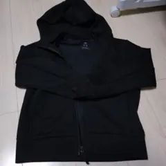 子供ブラックフード付きパーカー140