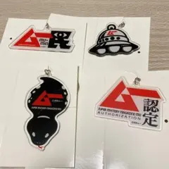 セリア　月刊ムー　アクリルキーホルダー