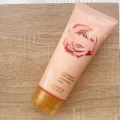 【未使用】victoria's secret ボディローション　デリケートペタルのサムネイル