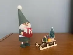 ブラックフライデー　ノルディカニッセ用小物　ツリーとプレゼント（3個）クリスマス