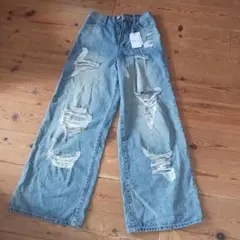 ダメージカットルーズデニムパンツ S