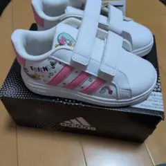 adidas Disney スニーカー 新品未使用タグ付き 15センチ