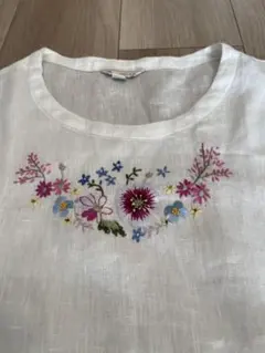 Gap 手刺繍 半袖Tシャツ XS ホワイト　麻　リネン100%