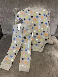 【新品・未使用】 babyGap 90 星柄ロンパース・パンツセット star