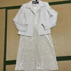 フォーマルスーツ　レディース　ワンピース2着付き