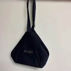 ELLE de ELLE ブラックショルダーバッグ　リュックバッグのサムネイル
