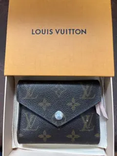LOUIS VUITTONポルトフォイユヴィクトリーヌ 三つ折り財布M62360