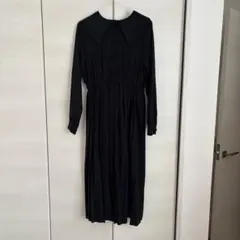パラビオン ビッグカラープリーツワンピース