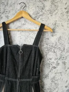 【美品】デザイン性抜群！デニム×プリーツドッキングワンピース Mサイズのサムネイル