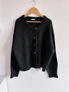 【GU】ミドルゲージクルーネックカーディガン ダークグレー XL
