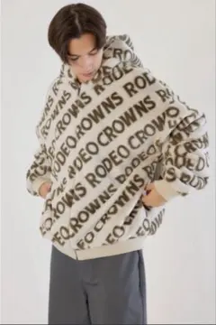 RODEO CROWNS オールオーバーロゴファーブルゾン